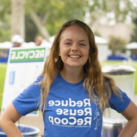 Abby Lewis (PO'19) at Pomona College's first ever zero-waste commencement